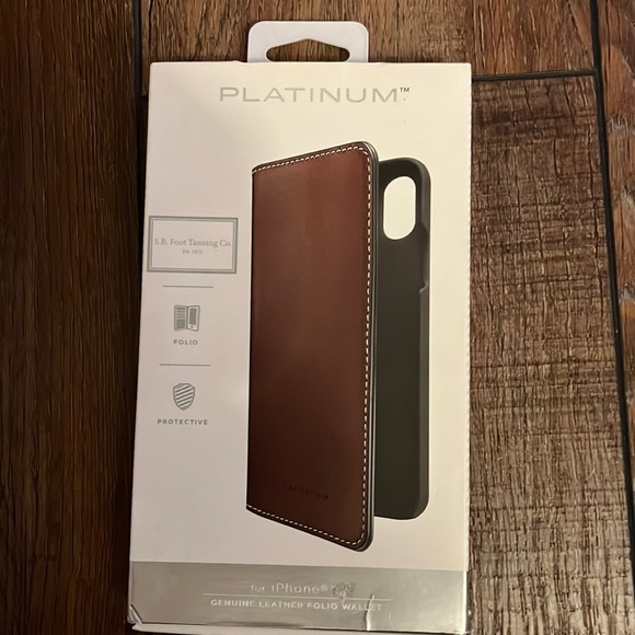 iPhone 8 folio case - Picture 1 of 3